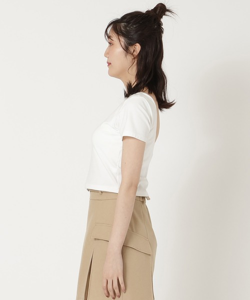 REDYAZEL（レディアゼル）の「カップ付きTシャツ（Tシャツ/カットソー・レディース・ブラック/オフホワイト/ライトグレー・FREE）」の4枚目の写真