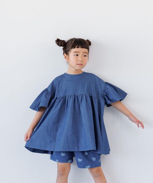 LOWRYS FARM（ローリーズファーム）の「デニムボリュームブラウス　 115559（シャツ/ブラウス・キッズ・ブルー/ケミカルウォッシュ・110cm/120cm/130cm/140cm/150cm）」の10枚目の写真