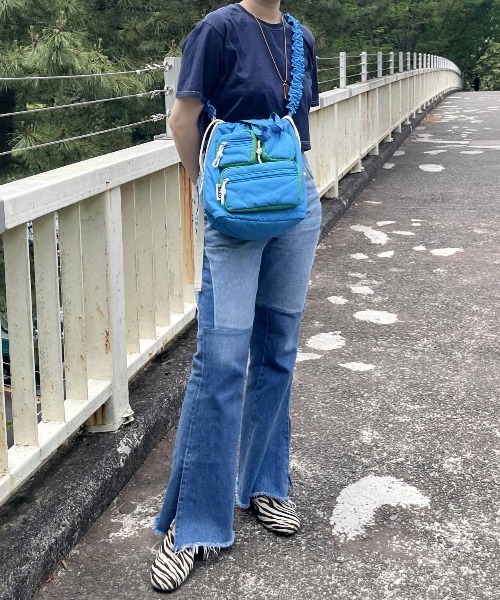 CONTROL FREAK（コントロールフリーク）の「CONTROL FREAK / CTFK（コントロールフリーク）撥水ギャザーマルチポケットショルダー（ショルダーバッグ・レディース・チャコール/アイボリー/ブルー/シルバー/オレンジ/ピンク・FREE）」の22枚目の写真