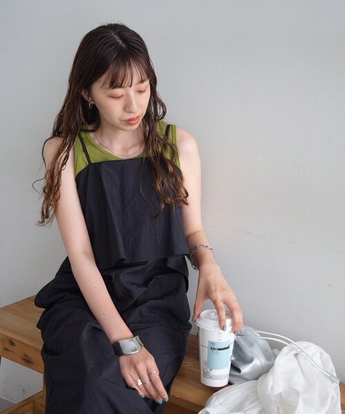 DISCOAT(ディスコート)の「【新色追加!/WEB限定】フリルサロペット(サロペット/オーバーオール・レディース・ブラック/モカ/ライトベージュ/チャコールグレー・SMALL/MEDIUM)」の16枚目の写真