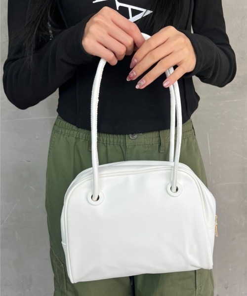 tolene(トレネ)の「フェイクレザー 高見え 肩掛け ショルダーバッグ ハンドバッグ(ショルダーバッグ・レディース・ブラック/ホワイト・ONE SIZE)」の5枚目の写真