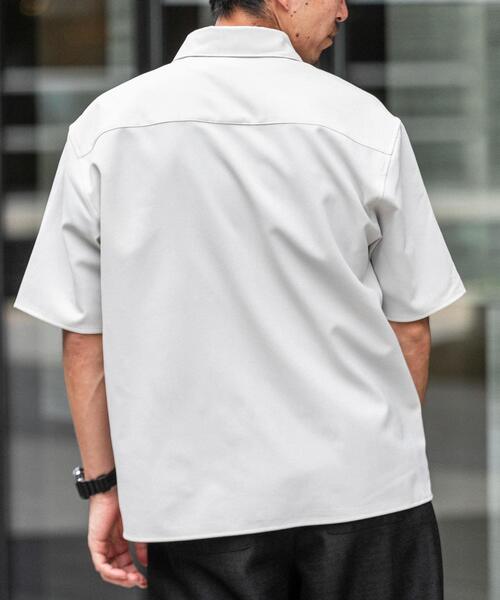 ITEMS URBANRESEARCH(アイテムズ アーバンリサーチ)の「ドライタッチ レギュラーカラー 半袖シャツ(シャツ/ブラウス・メンズ・ミント/ブルー/チャコールグレー/アイボリー・MEDIUM/LARGE)」の8枚目の写真