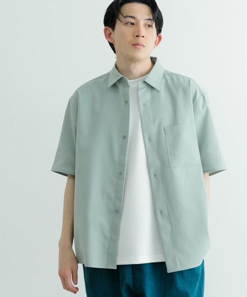 ITEMS URBANRESEARCH（アイテムズ アーバンリサーチ）の「ドライタッチ レギュラーカラー 半袖シャツ（シャツ/ブラウス・メンズ・ミント/ブルー/チャコールグレー/アイボリー・MEDIUM/LARGE）」の22枚目の写真