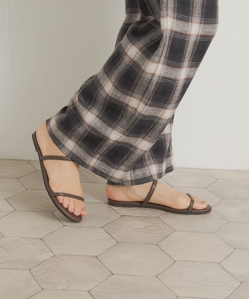 URBAN RESEARCH DOORS（アーバンリサーチドアーズ）の「ダブルストラップサンダル（サンダル・レディース・ブラック/ブラウン・38/36/37）」の6枚目の写真