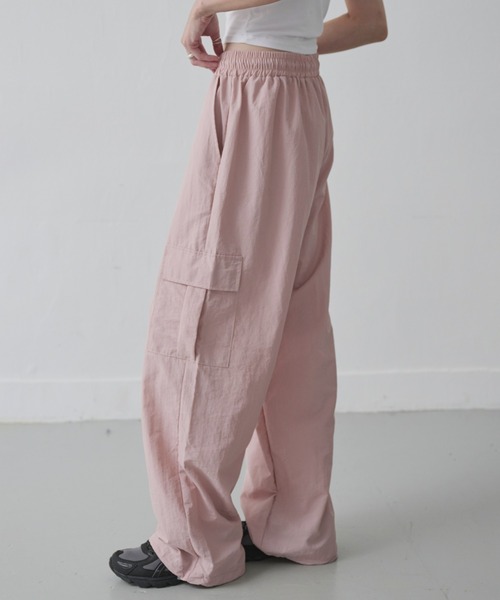 UNE MANSION(ユヌマンション)の「【ストリング付き】ストレートナイロンカーゴパンツ(カーゴパンツ・レディース・ピンク/チャコール/スカイブルー/カーキ/ブラック・FREE)」の15枚目の写真