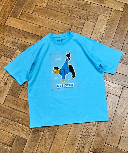 EDIFICE(エディフィス)の「《再入荷》SAVIGNAC (サビニャック) 別注 French Company プリント Tシャツ(Tシャツ/カットソー・メンズ・グリーン系その他/イエロー/アイボリー/ブラックミックス/グレー/オフホワイト/レッド/サックスブルー・X-LARGE/LARGE/MEDIUM)」の7枚目の写真