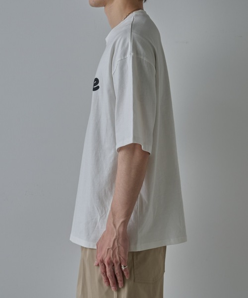 COLONY 2139（コロニートゥーワンスリーナイン）の「立体プリントTシャツ（Tシャツ/カットソー・メンズ・ホワイト/ブラック・MEDIUM/LARGE）」の20枚目の写真
