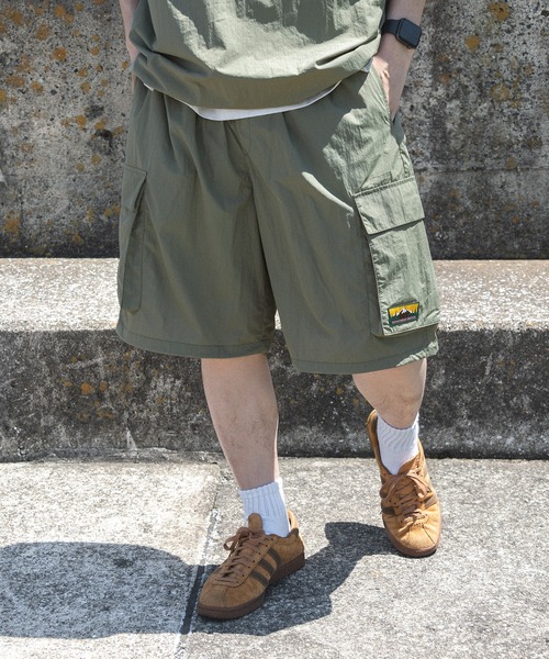 kutir（クティール）の「ピスナイロンカーゴハーフパンツ（カーゴパンツ・メンズ・ライトカーキ/ネイビー/ブラック・SMALL/MEDIUM/LARGE）」の3枚目の写真