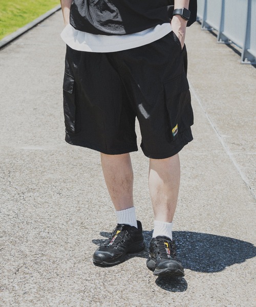 kutir（クティール）の「ピスナイロンカーゴハーフパンツ（カーゴパンツ・メンズ・ライトカーキ/ネイビー/ブラック・SMALL/MEDIUM/LARGE）」の5枚目の写真