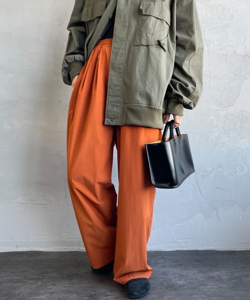 JEANS FACTORY Clothes（ジーンズファクトリークローズ）の「[Jeans Factory Clothes/ジーンズファクトリークローズ] 7DAYS ナイロンストレートイージーカラーパンツ（その他パンツ・レディース・ブラック/グリーン/イエロー/ブルー/ブラウン/レッド/チャコール/オレンジ/ワイン・F）」の9枚目の写真