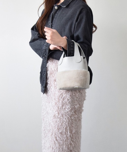 RIPANI（リパーニ）の「【RIPANI】ムートンコンビハンドバッグ(Q46531)（ハンドバッグ・レディース・ブラック/グレー・ALL）」の10枚目の写真