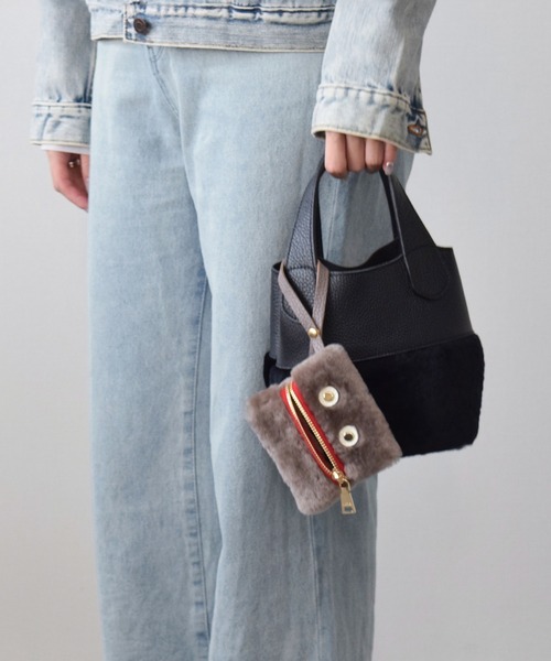 RIPANI（リパーニ）の「【RIPANI】ムートンコンビハンドバッグ(Q46531)（ハンドバッグ・レディース・ブラック/グレー・ALL）」の17枚目の写真