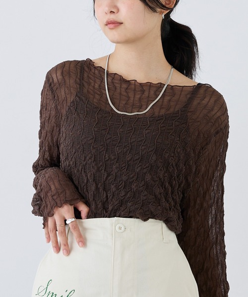 LAVEANGE（ラビアンジェ）の「ウェーブシアープルオーバー（Tシャツ/カットソー・レディース・ブラック/ブラウン/アイボリー・LL/3L/4L/M/L）」の3枚目の写真