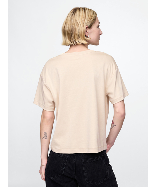 GAP(ギャップ)の「スーピマ(R) コットンリラックスtシャツ(半袖)(Tシャツ/カットソー・レディース・ライトブラウン/ブラック/オフホワイト/ネイビー/ベージュ/ライトグレー/ブラウン/ブルー/ワイン・S/M/L/XL/XS/XXS)」の16枚目の写真