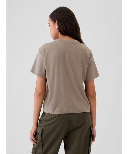 GAP(ギャップ)の「スーピマ(R) コットンリラックスtシャツ(半袖)(Tシャツ/カットソー・レディース・ライトブラウン/ブラック/オフホワイト/ネイビー/ベージュ/ライトグレー/ブラウン/ブルー/ワイン・S/M/L/XL/XS/XXS)」の18枚目の写真