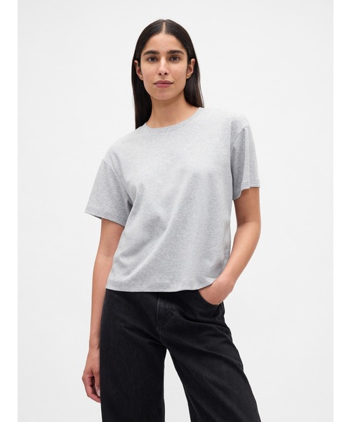 GAP(ギャップ)の「スーピマ(R) コットンリラックスtシャツ(半袖)(Tシャツ/カットソー・レディース・ライトブラウン/ブラック/オフホワイト/ネイビー/ベージュ/ライトグレー/ブラウン/ブルー/ワイン・S/M/L/XL/XS/XXS)」の3枚目の写真