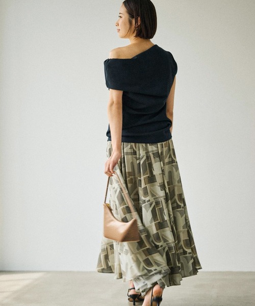 ROPE'(ロペ)の「アシメスウェットトップス(Tシャツ/カットソー・レディース・ブラック/サックスブルー・FREE)」の19枚目の写真