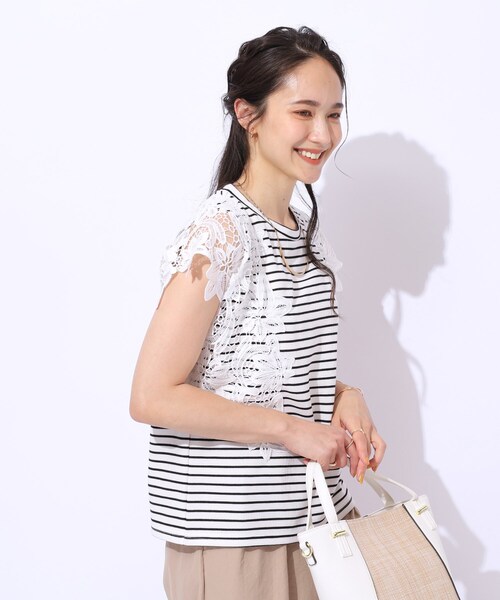 DRESKIP(ドレスキップ)の「◆華やかなレース使いが目を惹く 大人のデザイントップス(Tシャツ/カットソー・レディース・ブラック/ライトイエロー系/ホワイト系5/オフホワイト・04/03/02)」の6枚目の写真