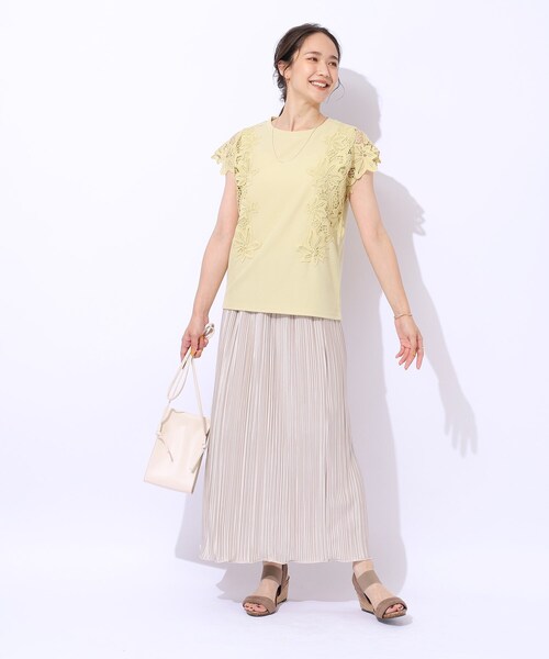 DRESKIP(ドレスキップ)の「◆華やかなレース使いが目を惹く 大人のデザイントップス(Tシャツ/カットソー・レディース・ブラック/ライトイエロー系/ホワイト系5/オフホワイト・04/03/02)」の11枚目の写真