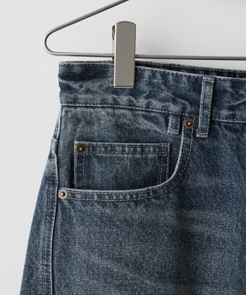 VINTAGE WASHED CURVED DENIM（デニムパンツ）｜WYM LIDNM（ウィム
