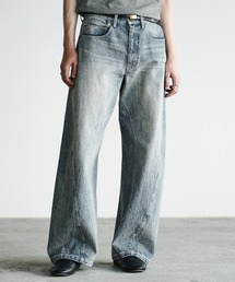 WYM LIDNM（ウィム バイ リドム）の「VINTAGE WASHED CURVED DENIM（デニムパンツ）」