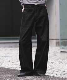 WYM LIDNM（ウィム バイ リドム）の「VINTAGE WASHED CURVED DENIM（デニムパンツ）」