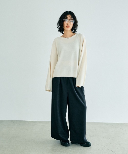 LEPSIM(レプシィム)の「14ゲージワイドボートネックプルオーバー 133263(ニット/セーター・レディース・ブラック/チャコールグレー/オフホワイト/マスタード・FREE)」の18枚目の写真