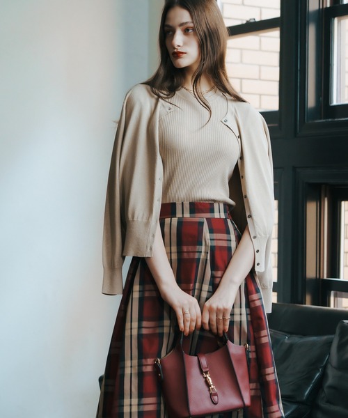 YECCA VECCA（イェッカヴェッカ）の「ラメ7分袖リブニット（ニット/セーター・レディース・ブラック/テラコッタ/ベージュ・FREE）」の9枚目の写真