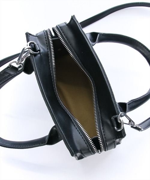 clear（クリア）の「スクエアバッグ [デイリー使い コンパクト 上品]≪2024AW新作≫（ショルダーバッグ・レディース・ブラック/オフホワイト・F）」の4枚目の写真