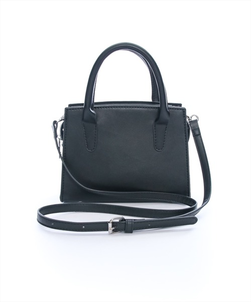 clear（クリア）の「スクエアバッグ [デイリー使い コンパクト 上品]≪2024AW新作≫（ショルダーバッグ・レディース・ブラック/オフホワイト・F）」の11枚目の写真