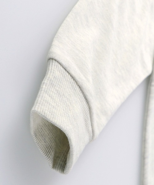 BRANSHES(ブランシェス)の「ハート刺繍&ロゴプリントトレーナー(スウェット・キッズ・ブラック/ピンク/レッド/アイボリー・100/150/140/130/80/120/110/90)」の14枚目の写真