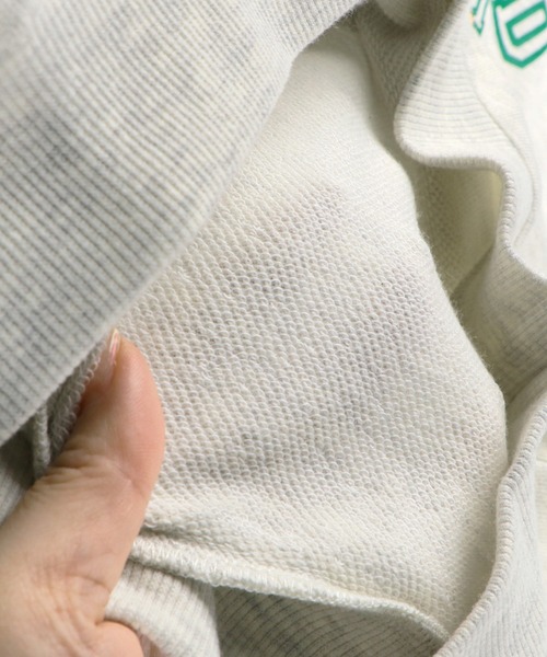 BRANSHES(ブランシェス)の「ハート刺繍&ロゴプリントトレーナー(スウェット・キッズ・ブラック/ピンク/レッド/アイボリー・100/150/140/130/80/120/110/90)」の18枚目の写真