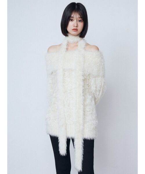 EMODA(エモダ)の「オフショルダータイオーバーニット(ニット/セーター・レディース・アイボリー/ブラック/ブルー・FREE)」の15枚目の写真