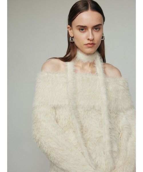 EMODA(エモダ)の「オフショルダータイオーバーニット(ニット/セーター・レディース・アイボリー/ブラック/ブルー・FREE)」の21枚目の写真