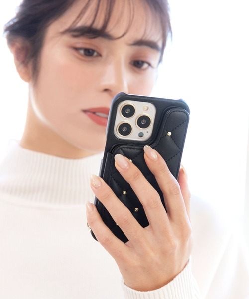CECIL McBEE（セシルマクビー）の「iPhone17 iPhone17Pro iPhone17e iPhoneAir iPhone16/16e/16Pro/15/14/13 セシルマクビー [キルティング背面ケース]（スマホケース/カバー・レディース・グレー/モカ/ベージュ/スモークピンク/ブラック・iPhone 16 Pro/iPhone 16/iPhone 13/14/iPhone 15/iPhone 16e/iPhone Air/iPhone 17 Pro/iPhone 17）」の10枚目の写真