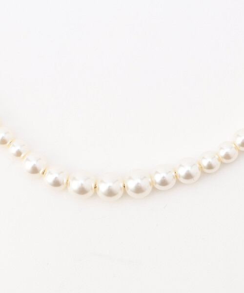 COMME CA ISM（コムサイズム）の「プラスチックパール　スライドネックレス（ネックレス・レディース・ゴールド・FREE）」の12枚目の写真