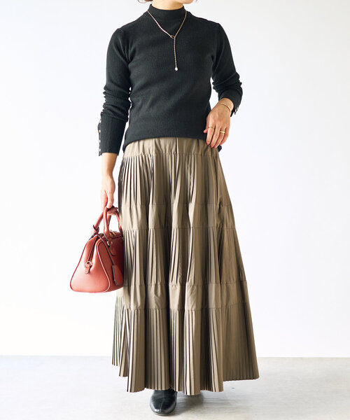 【セール】《MIKI's企画》ハイネック袖ボタンリブニット(ニット/セーター)|un dix cors(アンディコール) 【セール】《MIKI's企画》ハイネック袖ボタンリブニット(ニット/セーター)|un dix cors(アンディコール)