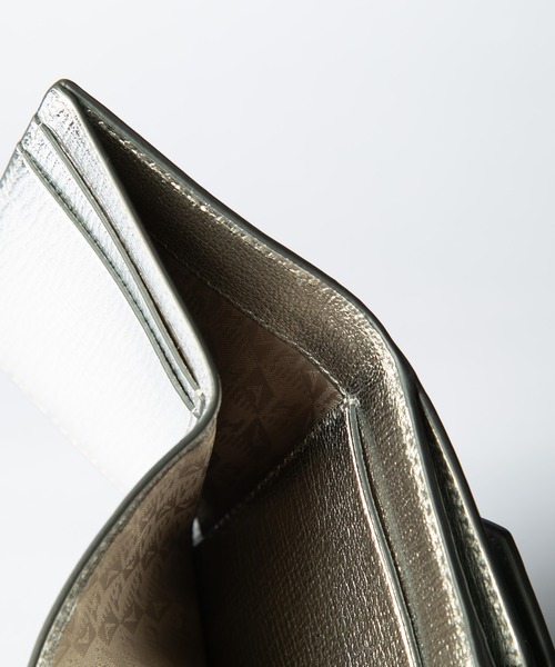 ANYA HINDMARCH(アニヤハインドマーチ)の「ANYA HINDMARCH Mini Trifold Eyes in Silver Metallic Capra アニヤハインドマーチ アイズ ミニ トライフォールド ウォレット(財布・レディース・シルバー・FREE)」の7枚目の写真
