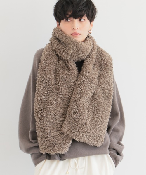 HELEN MOORE（ヘレンムーア）の「BARNYARDSTORM /  【スタイリスト若狭恵美さんご紹介アイテム】ヘレンムーアボアマフラー（ストール/ショール・レディース・ブラウン・FREE）」の5枚目の写真