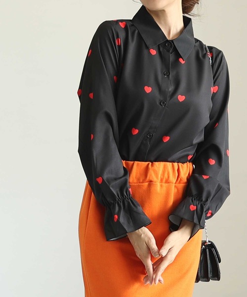 Sawa a la mode(サワアラモード)の「ミニハート柄キャンディースリーブブラウス(シャツ/ブラウス・レディース・ホワイト/ブラック・FREE)」の1枚目の写真