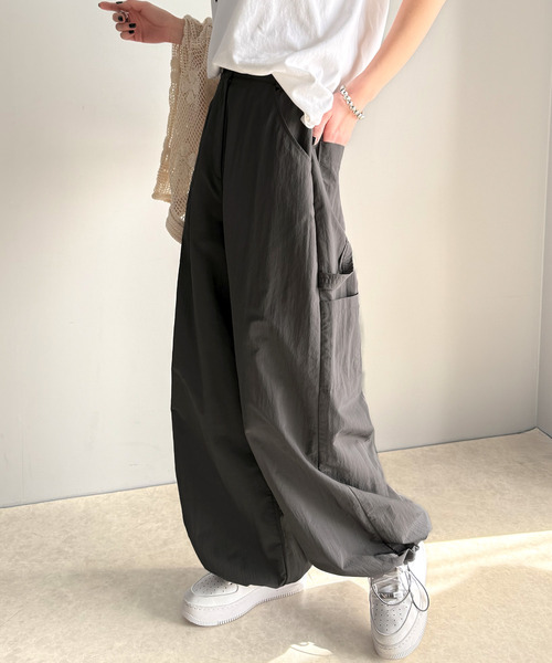 Java(ジャバ)の「《JaVa ジャバ別注》ワイドな今っぽシルエット☆メンズライク裾ドロストペインターパンツ(その他パンツ・レディース・オフホワイト/ブラック/チャコール・X-LARGE/SMALL/MEDIUM/LARGE)」の17枚目の写真