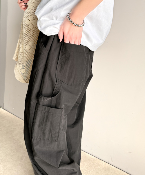Java(ジャバ)の「《JaVa ジャバ別注》ワイドな今っぽシルエット☆メンズライク裾ドロストペインターパンツ(その他パンツ・レディース・オフホワイト/ブラック/チャコール・X-LARGE/SMALL/MEDIUM/LARGE)」の22枚目の写真