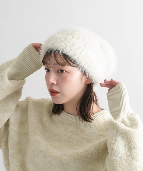 KBF（ケイビーエフ）の「フェザーヤーンBIGビーニー（ニットキャップ/ビーニー・レディース・アイボリー/ブラック・ONE）」の7枚目の写真