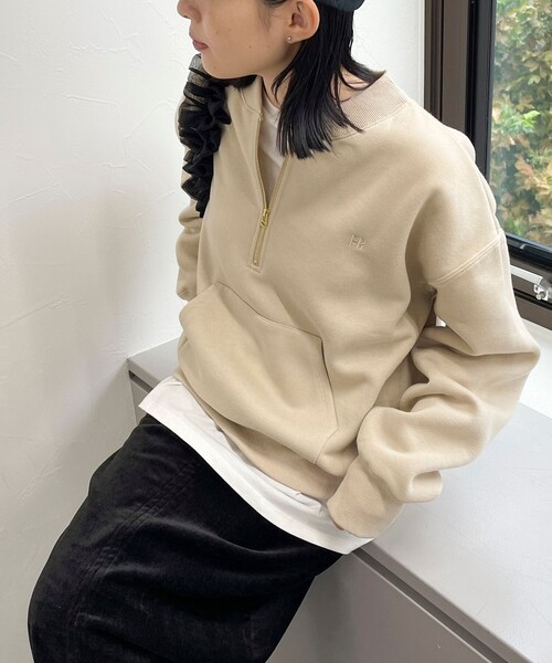 fredy emue（フレディエミュ）の「FR刺繍裏毛ハーフZIP スウェット（スウェット・レディース・チャコールグレー/ピンク/ライトグレー/ベージュ・38）」の10枚目の写真