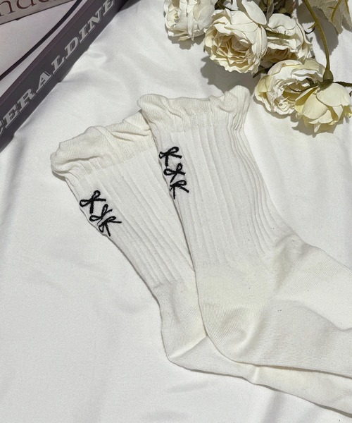 apres jour(アプレジュール)の「【apres jour×ARIAZ】リボンデザインフリルソックス(ソックス/靴下・レディース・ブラック/ライトグレー/オフホワイト/グレー・FREE)」の5枚目の写真
