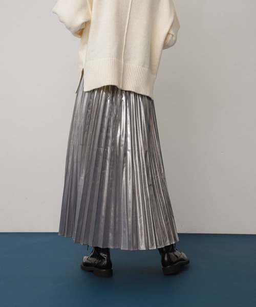 SENSE OF PLACE by URBAN RESEARCH（センスオブプレイスバイアーバンリサーチ）の「グロッシープリーツスカート（スカート・レディース・ブラック/シルバー/ゴールド・ONE）」の22枚目の写真