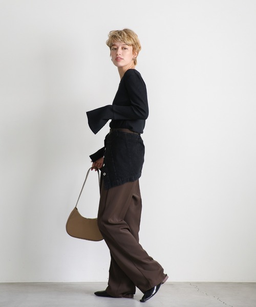 select MOCA（セレクトモカ）の「デザインネックリブトップス（Tシャツ/カットソー・レディース・アイボリー/グレイッシュベージュ/ブルー/ブラック・FREE）」の20枚目の写真