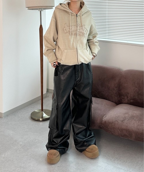 sedacle(セダクル)の「ヴィンテージライク合皮パンツ(その他パンツ・メンズ・ブラック/ブラウン・SMALL/MEDIUM/LARGE)」の13枚目の写真