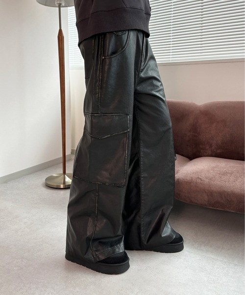 sedacle(セダクル)の「ヴィンテージライク合皮パンツ(その他パンツ・メンズ・ブラック/ブラウン・SMALL/MEDIUM/LARGE)」の10枚目の写真