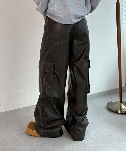 sedacle(セダクル)の「ヴィンテージライク合皮パンツ(その他パンツ・メンズ・ブラック/ブラウン・SMALL/MEDIUM/LARGE)」の7枚目の写真